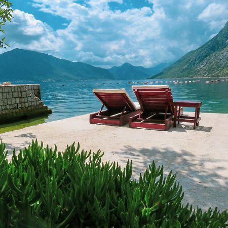 Mareta Loft Apartment Kotor Exterior photo