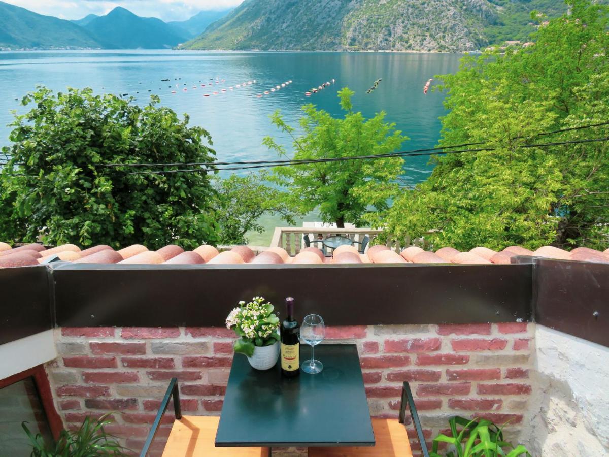 Mareta Loft Apartment Kotor Exterior photo