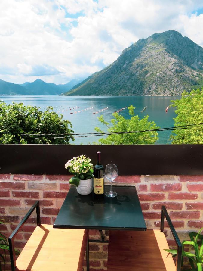 Mareta Loft Apartment Kotor Exterior photo