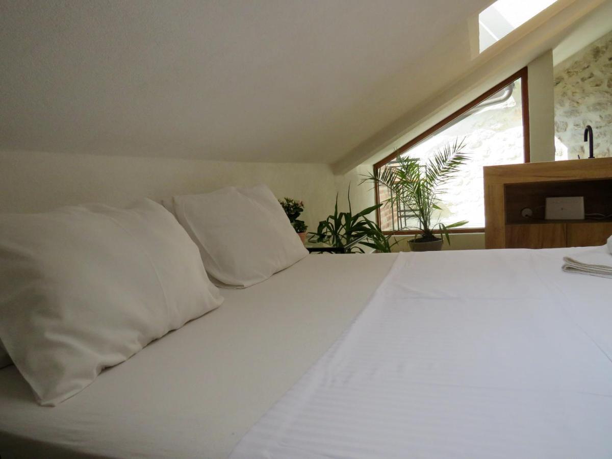 Mareta Loft Apartment Kotor Exterior photo